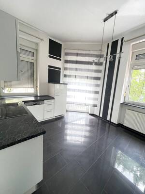 Tolle 2 Zimmer Wohnung Eigennutzung oder Ideale Kapitalanlage – 67059 Ludwigshafen am Rhein – Vorschaubild 2