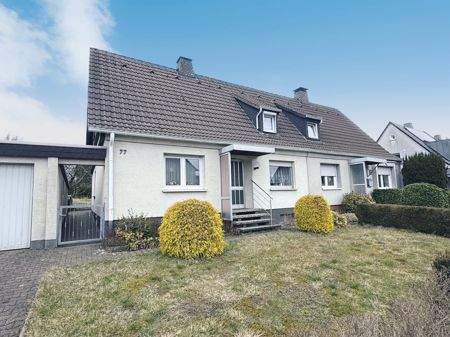 Doppelhaushälfte mit Garage in gefragter Lage von Iserlohn (zwei separate Wohneinheiten vorhanden) – Iserlohn – Bild 1 von 9