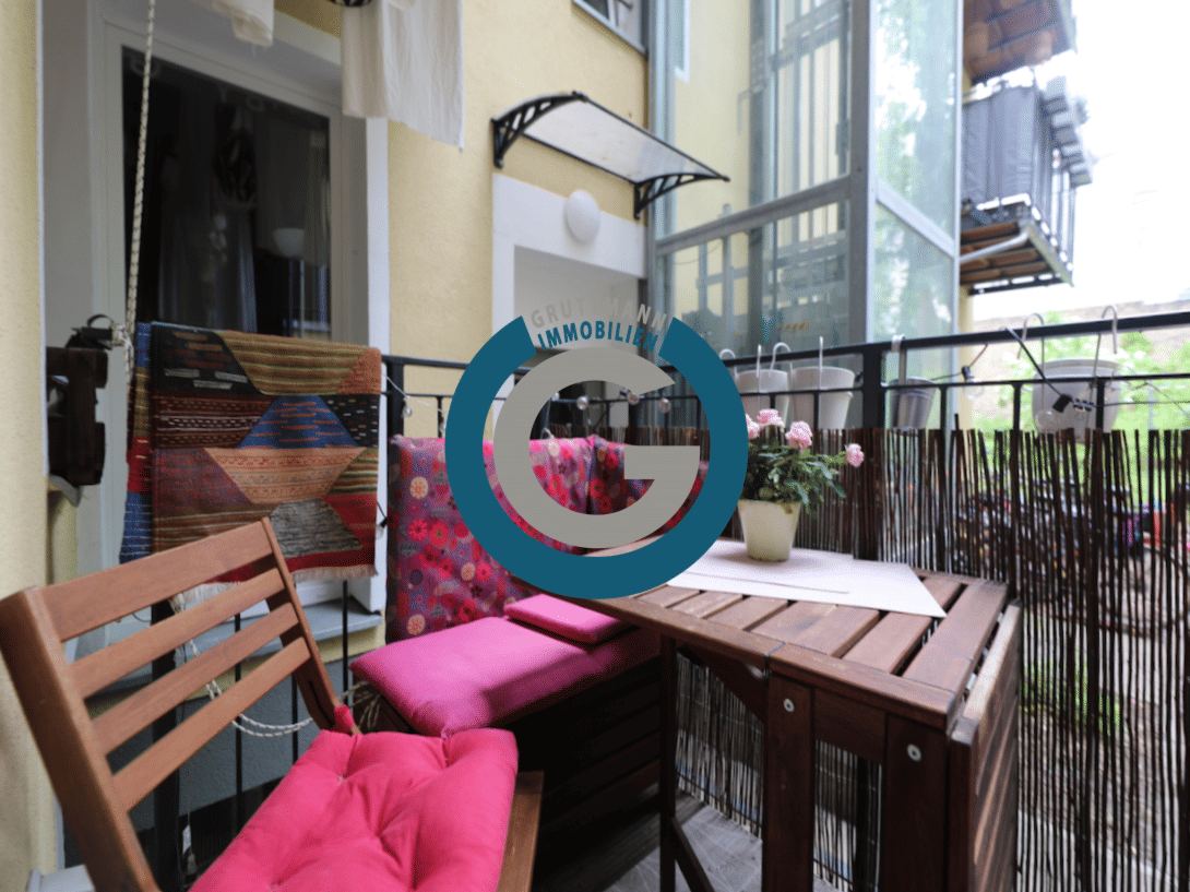 PRAKTISCHES HOCHPARTERRE - RUHIG IM HINTERHAUS MIT BALKON - FUSSLÄUFIG ZUM PARK AM GLEISDREIECK – Berlin – Bild 1 von 9