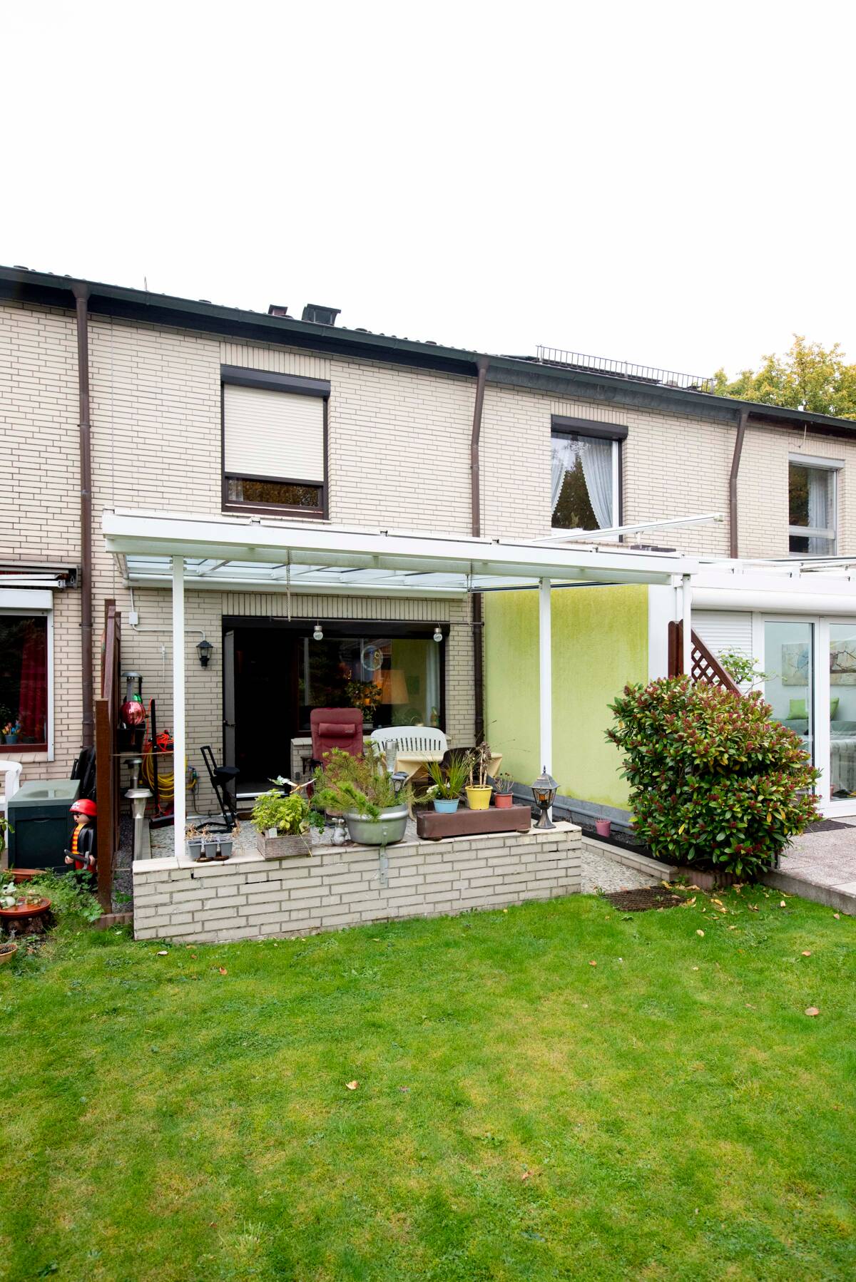 Familienidyll in Hamburg-Eidelstedt: Gepflegtes Reihenhaus mit Vollkeller, Garage und modernen Extras – 22523 Hamburg – Bild 1 von 6