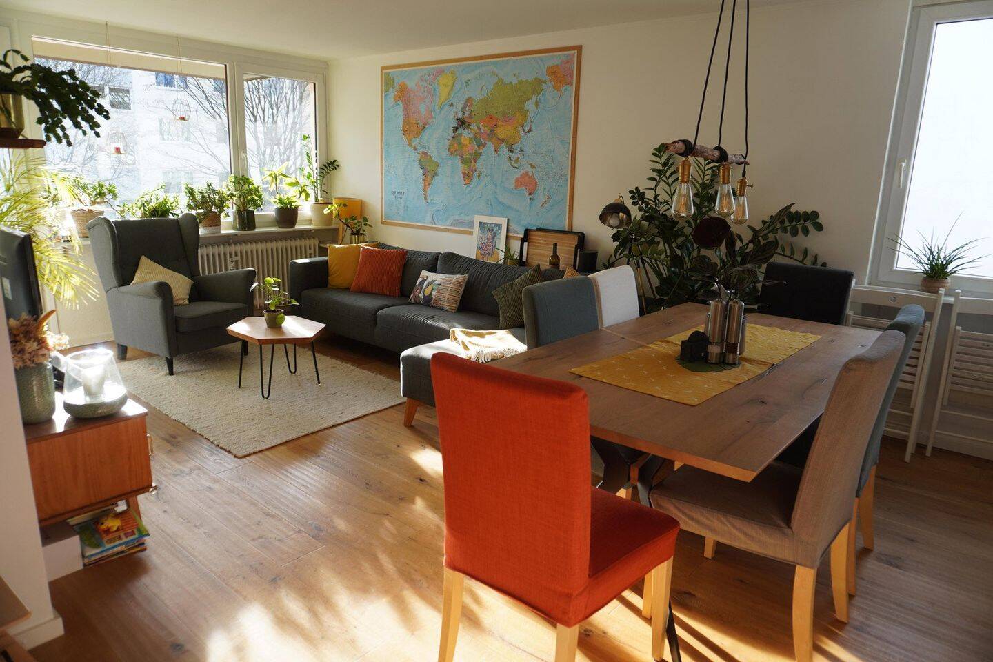Helle renovierte 3-Zimmer-Wohnung mit Südbalkon-6 Gehminuten zur U2 (provisionsfrei)