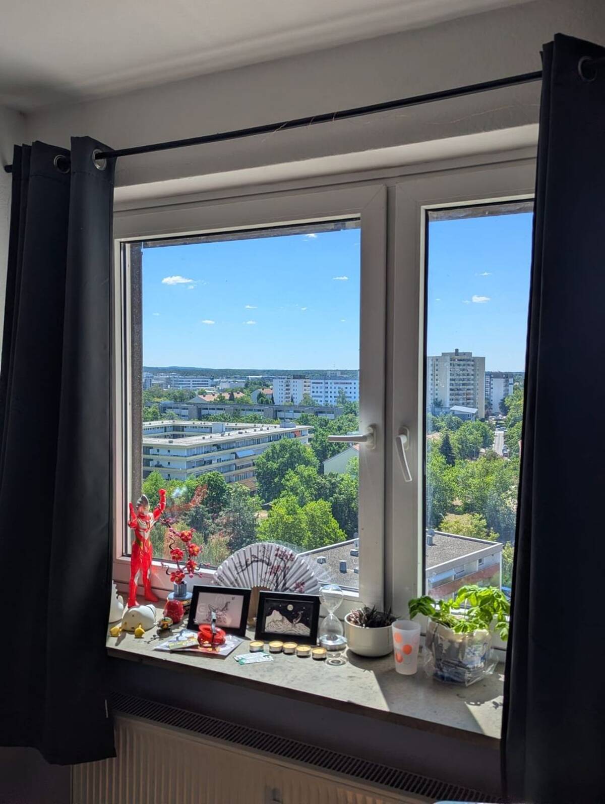 Geräumige Wohnung mit schöner Aussicht – 91058 Erlangen – Bild 1 von 9