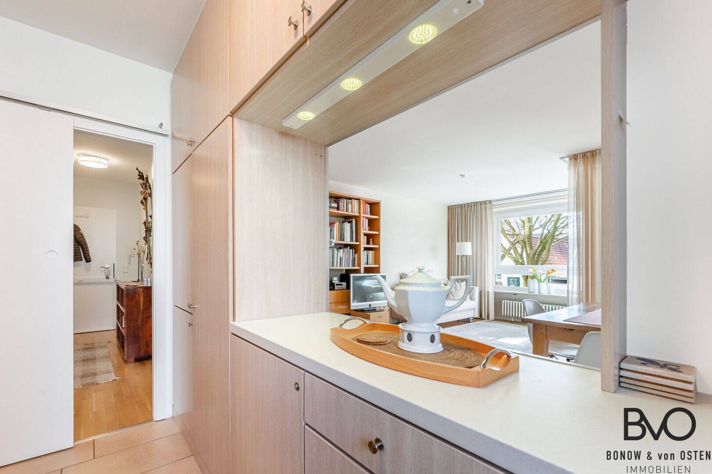 Beste Lage - Balkon, Wintergarten, Aufzug und TG-Stellplatz im Preis enthalten – Hamburg – Vorschaubild 9
