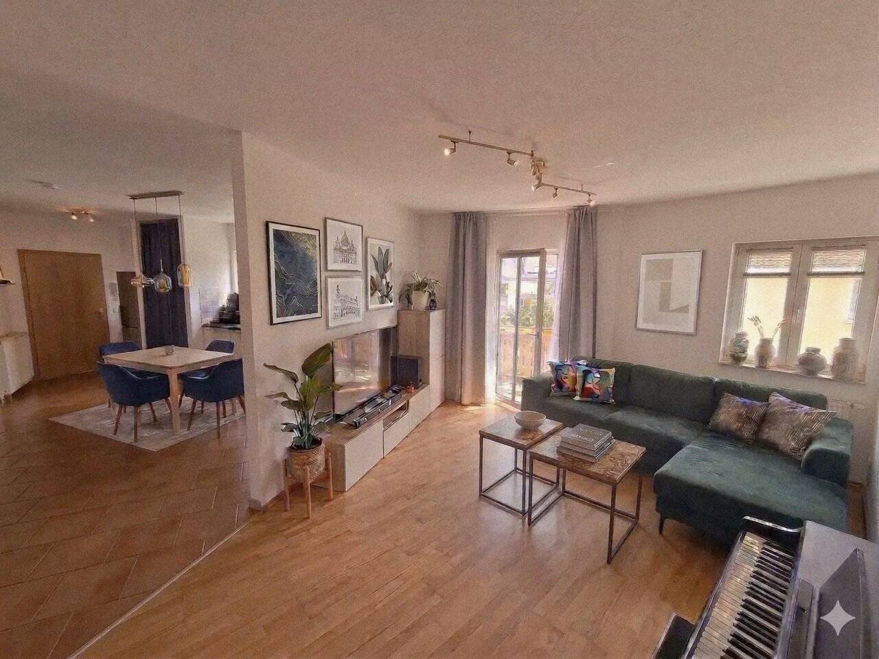 Seltene Gelegenheit: Moderne 2-Zimmer Wohnung mit 39m² offenem Wohn- und Essbereich sowie Balkon - absolute Innenstadtlage - keine Käuferprovision – Erlangen – Bild 1 von 6