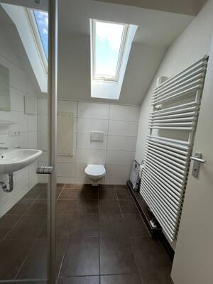Gemütliche 3 Zimmer-Wohnung im Dachgeschoss – 70372 Stuttgart – Vorschaubild 6