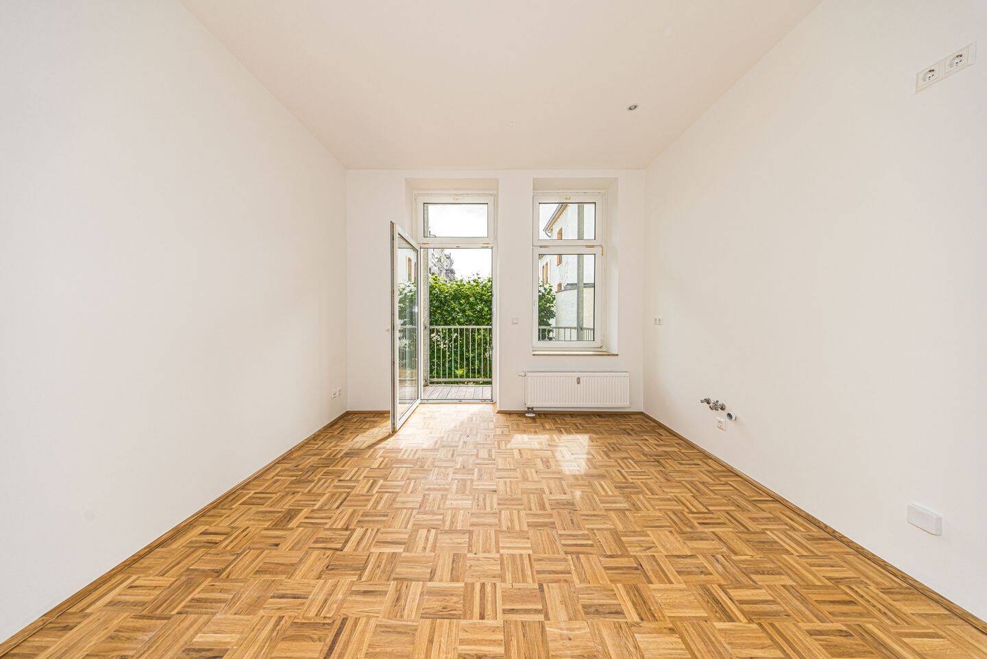 Harmonische 2 Zimmer Wohnung mit Tageslichtbad und edlem Parkett – Leipzig – Vorschaubild 2