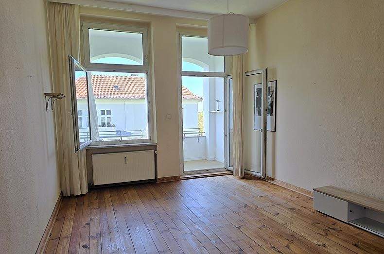 Wohnen nahe Kurfürstendamm: Stilvolle 3-Zimmer-Altbauwohnung mit Balkon – Berlin – Vorschaubild 5