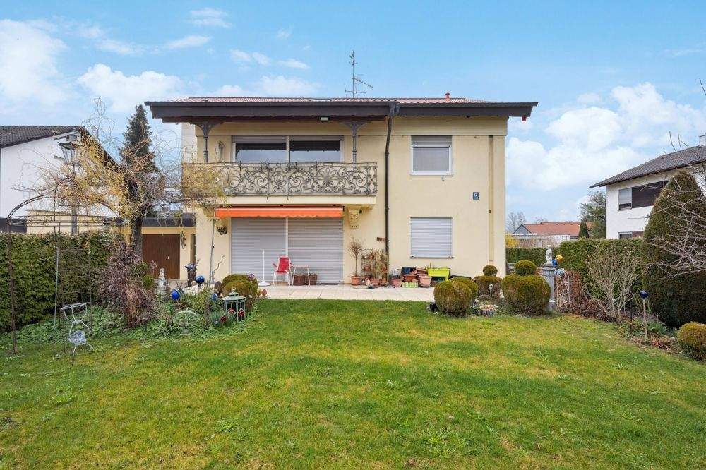 ZFH mit Potenzial für Sanierung o. Neubau * Großes Grundstück – Gauting – Bild 1 von 9