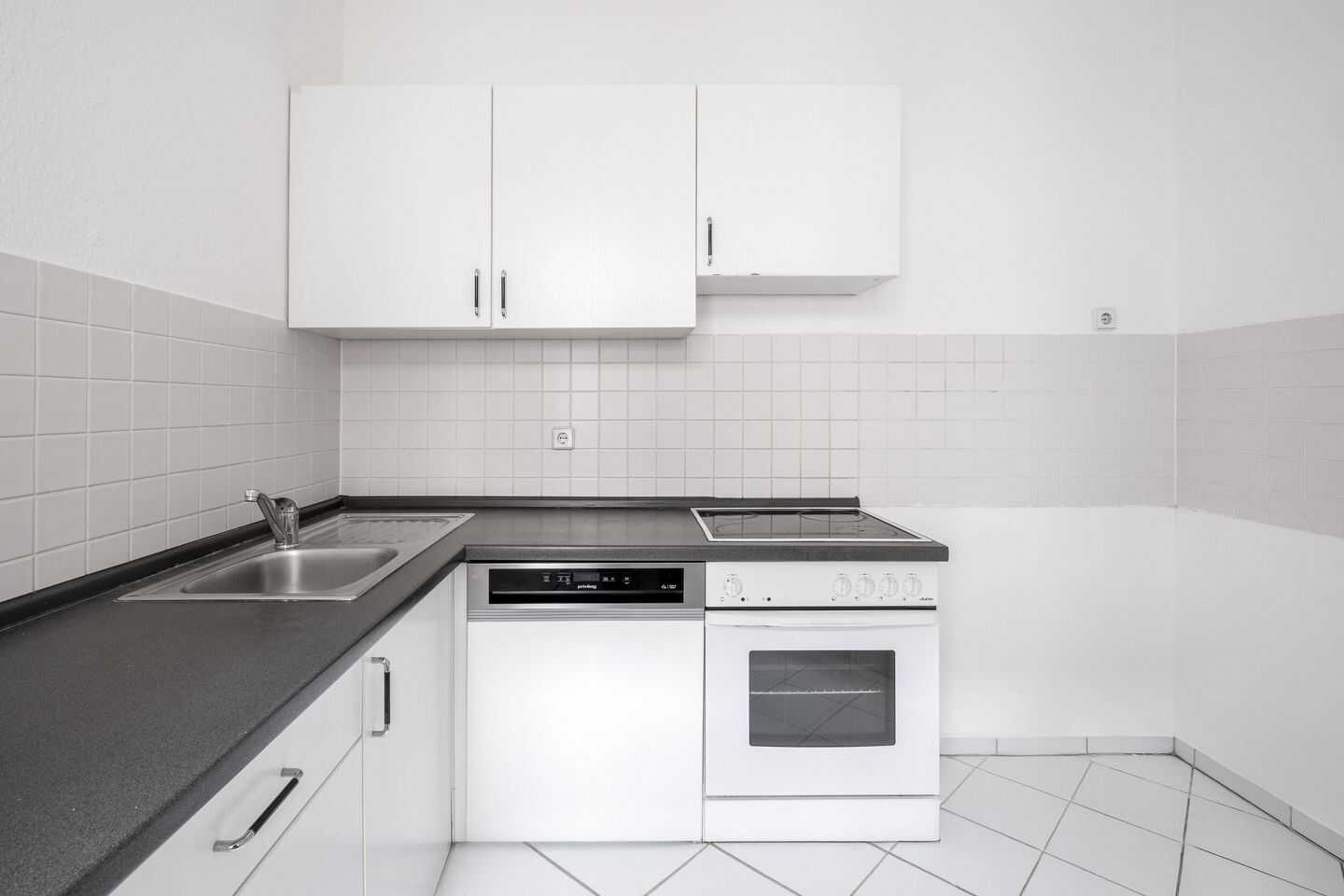 Bezugsfreie 2-Zimmer-Wohnung in Mitte – Berlin – Vorschaubild 2