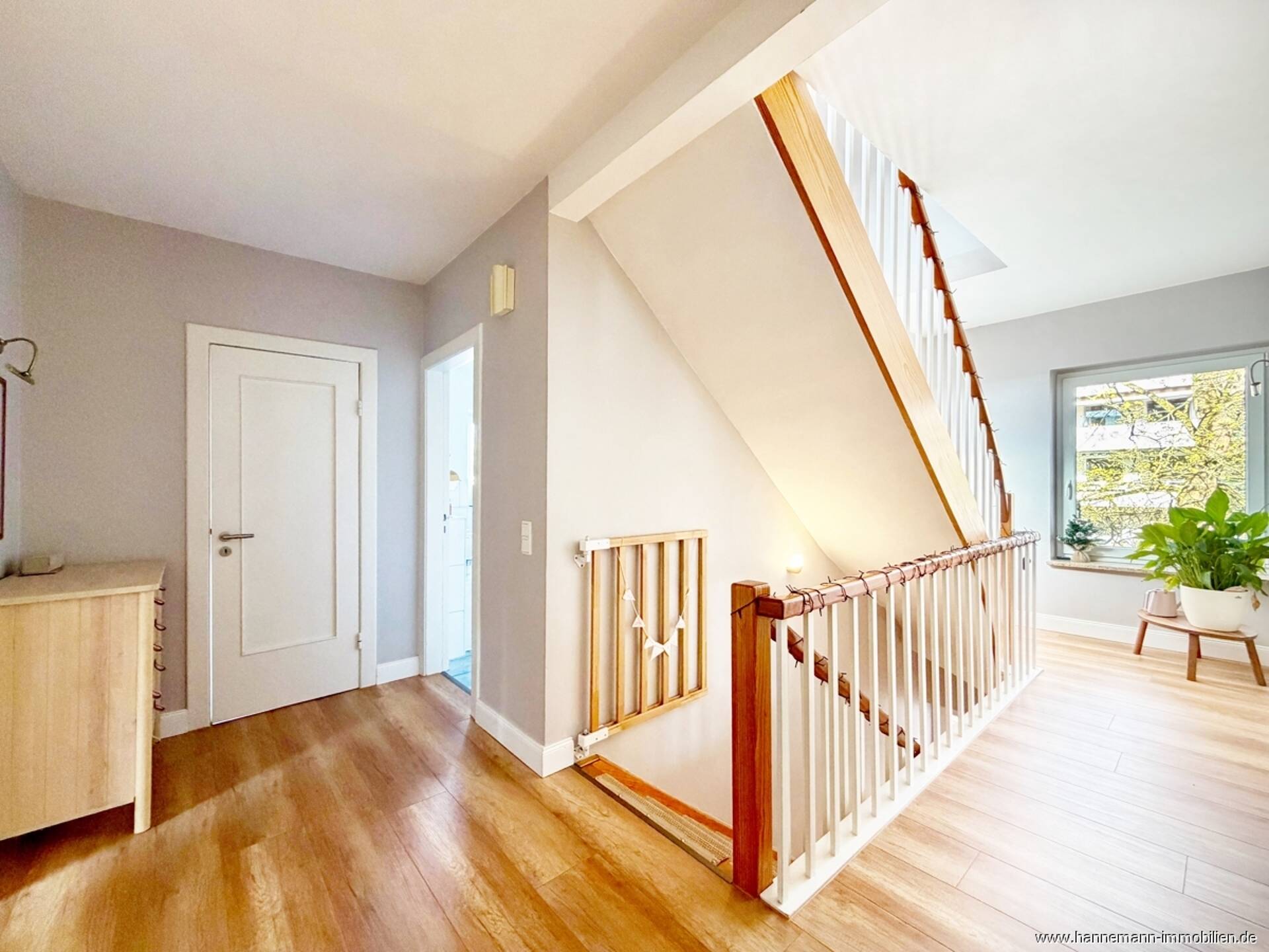 Einfamilienhaus in 22880 Wedel mit 225,6 m² kaufen