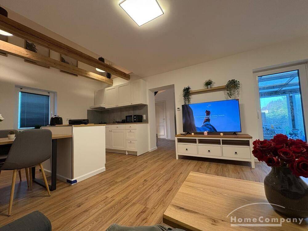 28073 HomeCompany Dresden Möbliert/Furnished Reihenhaus in Dresden-Weixdorf max. 5 Personen