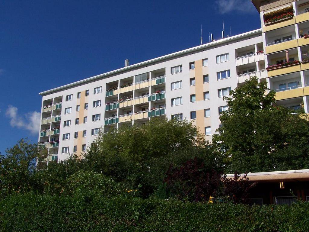 Lichterfüllte Balkonwohnung mit Dusche – Chemnitz – Vorschaubild 4