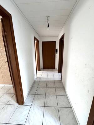 Eine Kaltmiete geschenkt! Gut aufgeteilte 3,5 Raum Wohnung – 47169 Duisburg – Vorschaubild 2