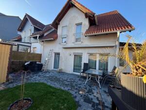 Viel Platz für die Familie - moderne Doppelhaushälfte mit Garten in Remscheid-Klausen – 42899 Remscheid – Vorschaubild 4