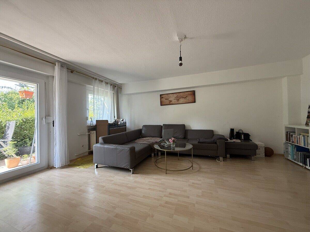 PRAKTISCHES WOHNEN IN EINER 2-ZIMMER-WOHNUNG IN BESTER LAGE VON STUTTGART-BAD CANNSTATT – Stuttgart – Vorschaubild 2