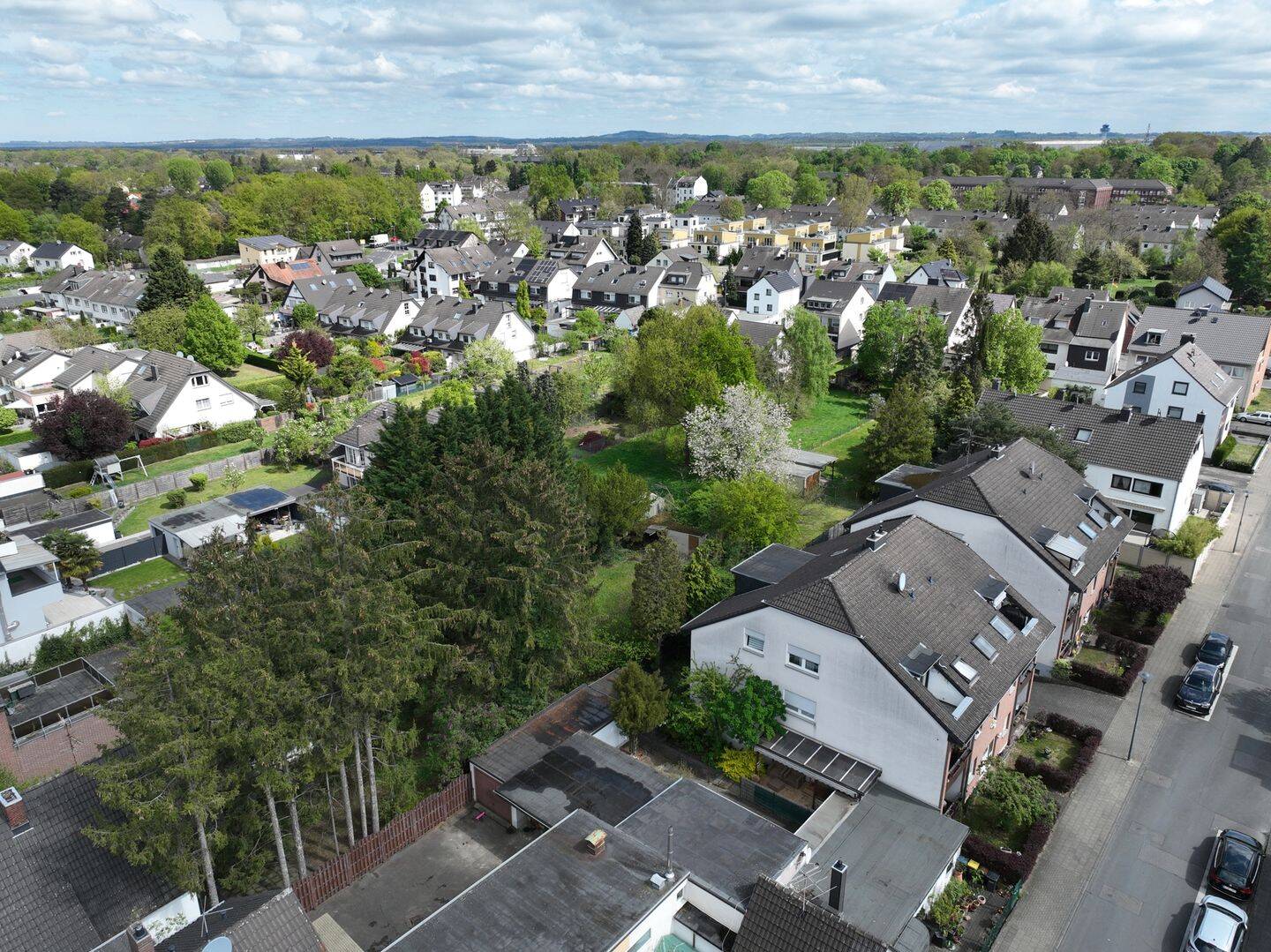Mit 3D: Ein- bis Zweifamilienhaus in Köln-Wahnheide mit zusätzlichem Grundstück! – Köln – Vorschaubild 3