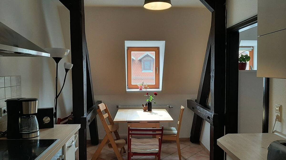 3 Raumwohnung im Dachgeschoss mit Balkon – 2826 Görlitz – Bild 1 von 4