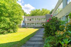 1,5-Zi.-Wohnung mit West-Loggia - Provisionsfrei für Käufer - für Singles, Pendler & Kapitalanleger