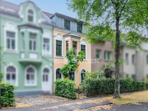 HISTORISCHES STADTHAUS VON 1905 MIT CHARME UND POTENZIAL