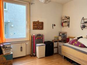 "Attraktive 4-Zi.-ETW in S-Untertürkheim - viel Potenzial für Eigennutzer & Kapitalanleger" – 70327 Stuttgart – Vorschaubild 4