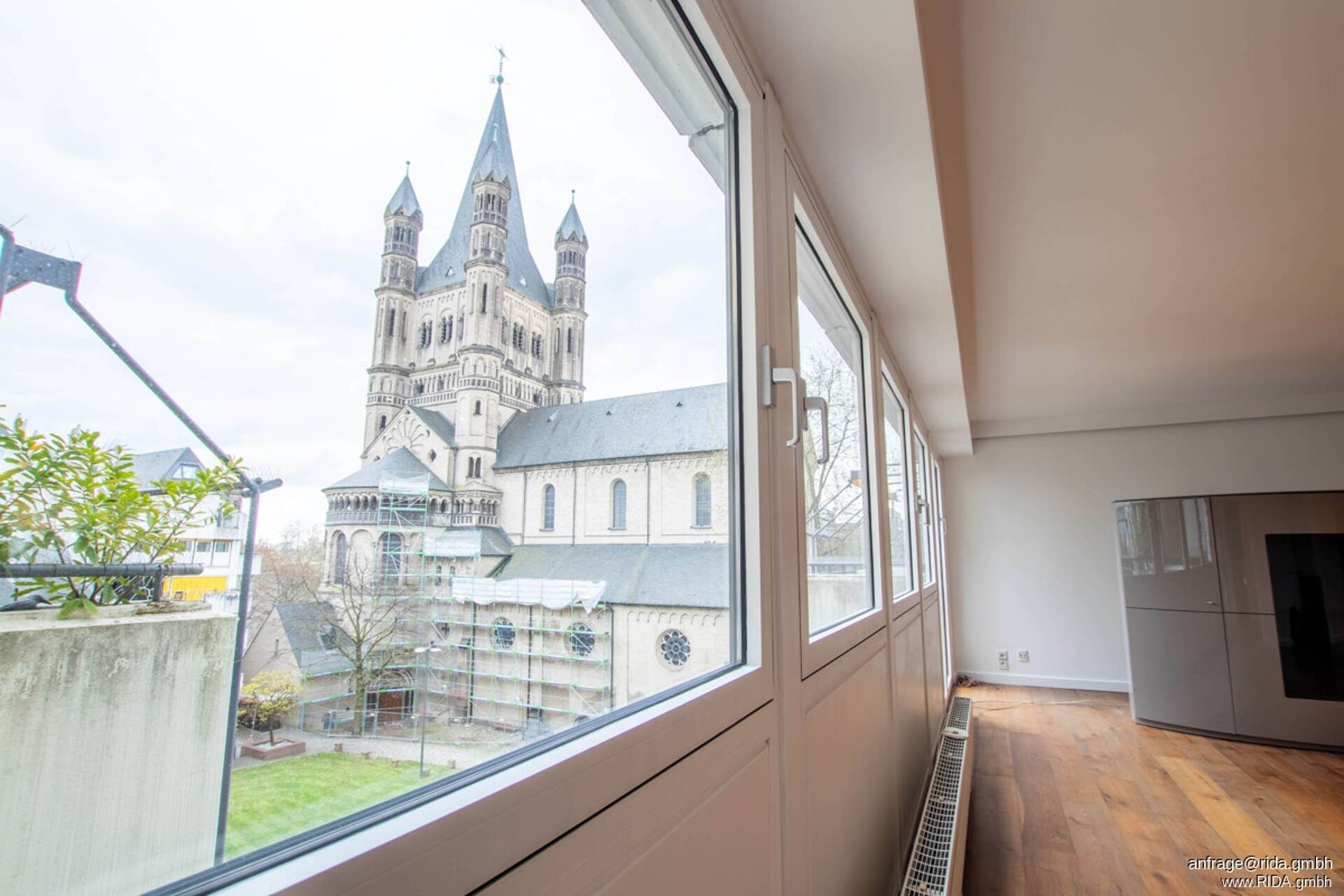 Etagenwohnung in 50667 Köln / Altstadt-Nord mit 160 m² kaufen