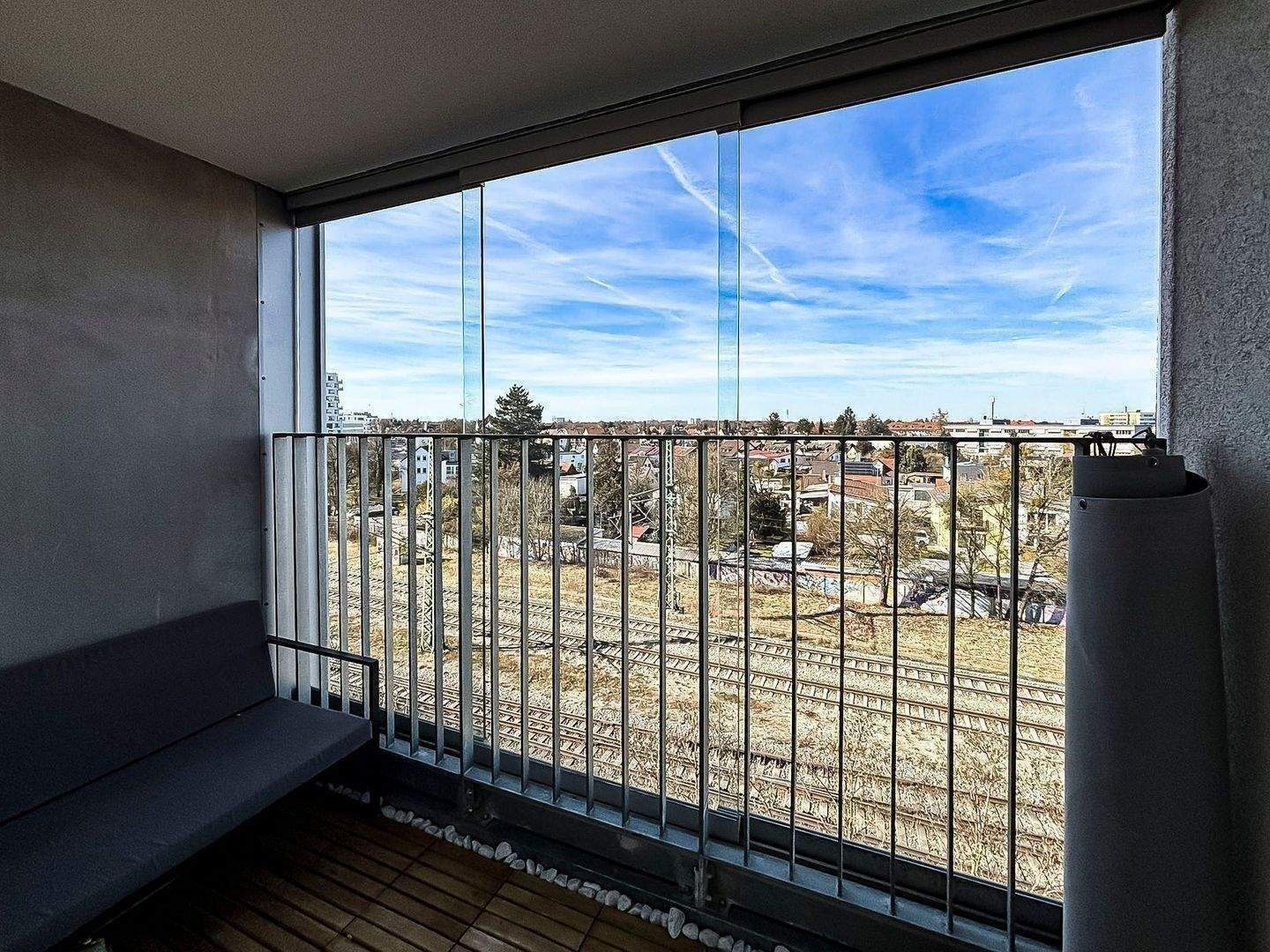 Studenten-Apartment mit Terrasse und Loggia in München - Moosach