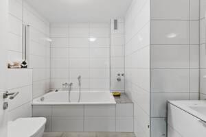 Alt-Rahlstedt: Helle 4-Zimmer-Erdgeschosswohnung mit Terrasse und viel Grün - ideal für Familien – 22149 Hamburg – Vorschaubild 9