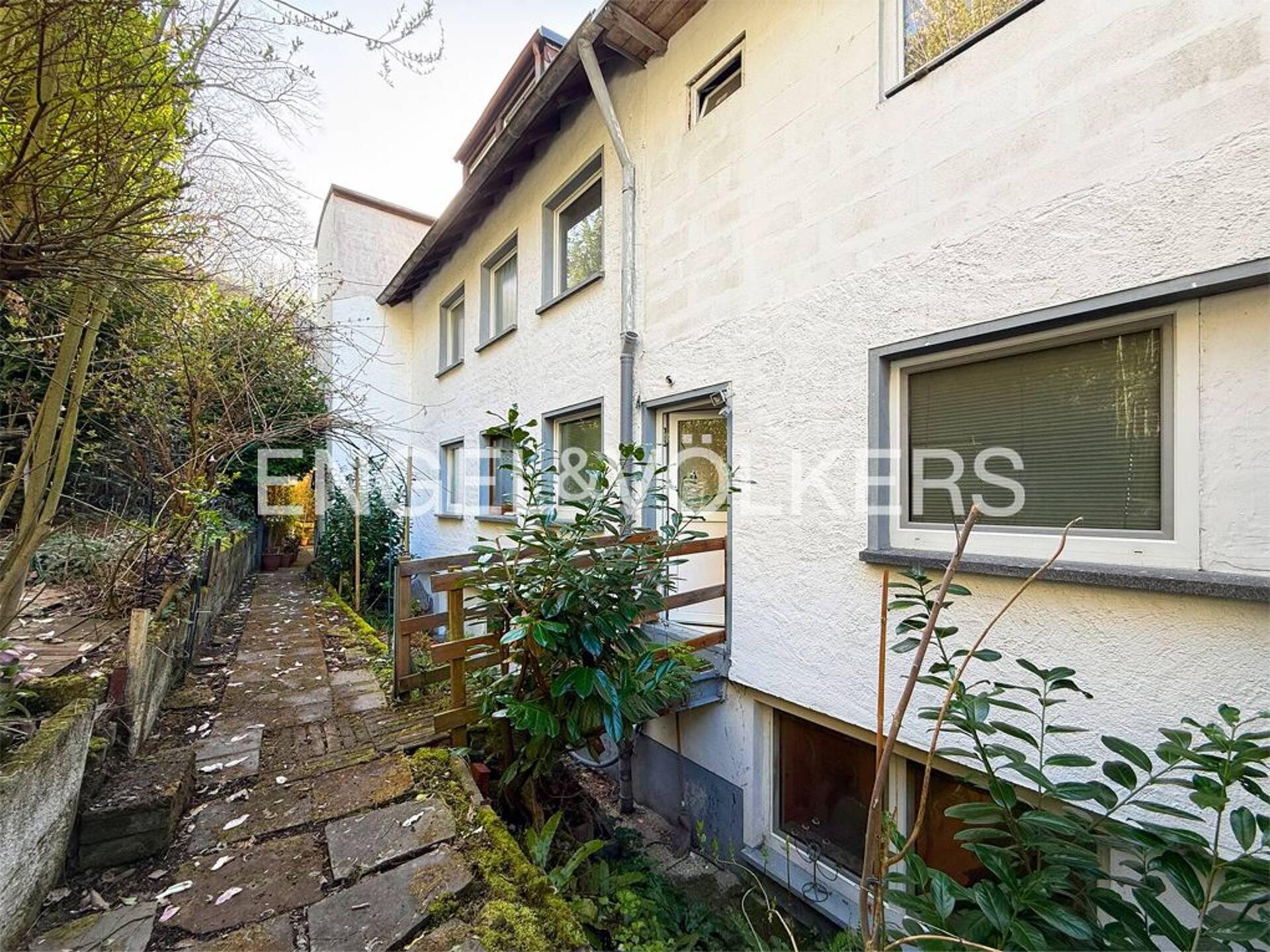 Haus in 56077 Koblenz mit 518 m² kaufen