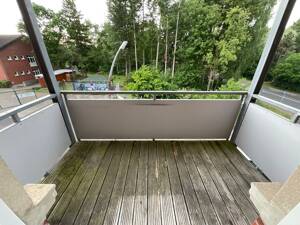 geräumige 4 Zimmer-Wohnung mit Wohnküche, Balkon, Wannenbad und EBK – 23554 Lübeck – Vorschaubild 6