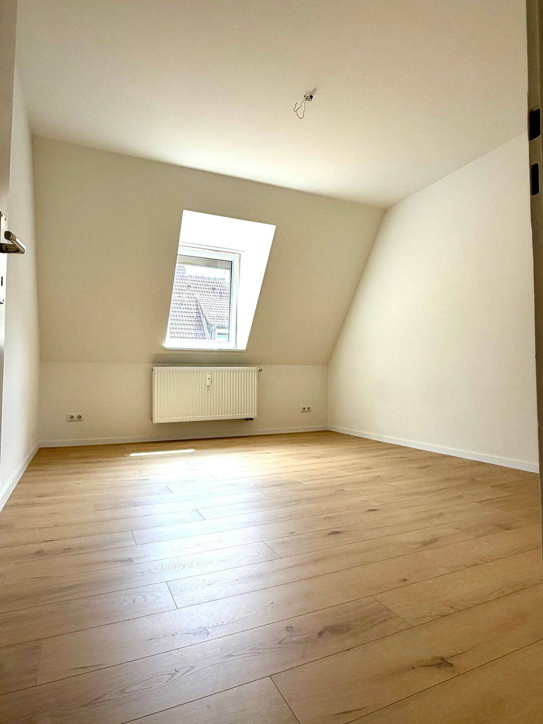 2er WG-Neugründung – frisch renovierte Wohnung mit neuer Küche im Nürnberger Zentrum – Nürnberg – Vorschaubild 2