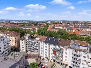 NEUSTADT ERLEBEN. ALTSTADT ENTDECKEN. HBF ERREICHEN - Ihr 4-Zimmer-Erdgeschosswohntraum