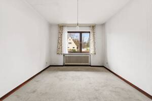 Großzügiges Mehrgenerationenhaus mit Garage in guter und ruhiger Lage von Tonndorf. – 22045 Hamburg – Vorschaubild 4