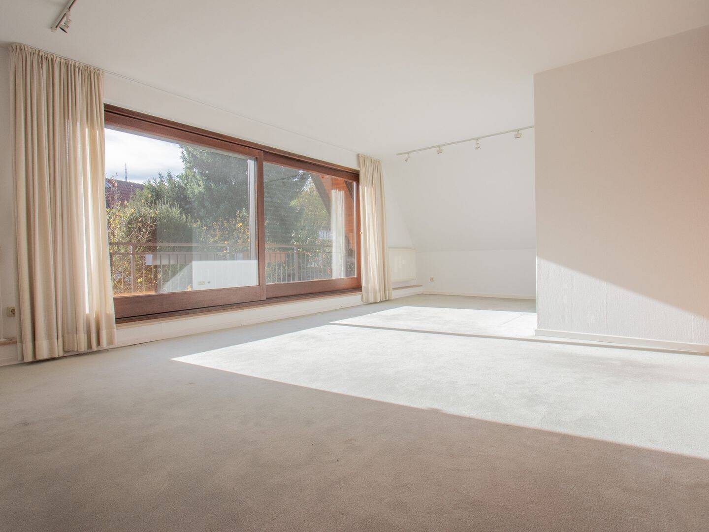 Seltene Gelegenheit in Bielefeld-Hoberge: Einfamilienhaus mit Einliegerwohnung auf Traumgrundstück! – Bielefeld – Vorschaubild 7