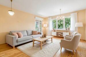 Charmantes Einfamilienhaus auf ca. 1.050 m² Grundstück – 12623 Berlin – Vorschaubild 2