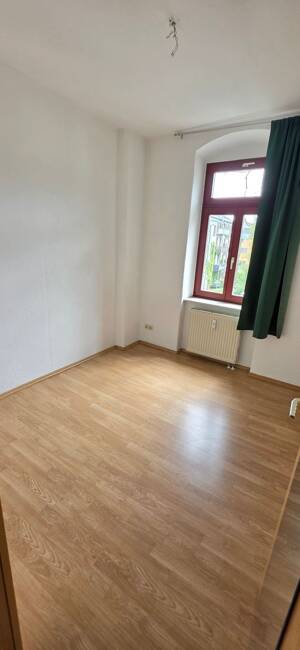 Sofort bezugsfähige 1,5 Raum-Wohnung mit EBK!!! – 1159 Dresden – Vorschaubild 3