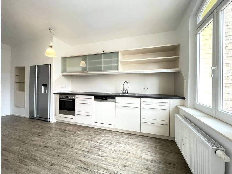 Stadtleben auf schönste Art: Moderne 2-Zimmer-Wohnung mit Balkon in Nürnberg-St. Leonhard – Nürnberg – Vorschaubild 2