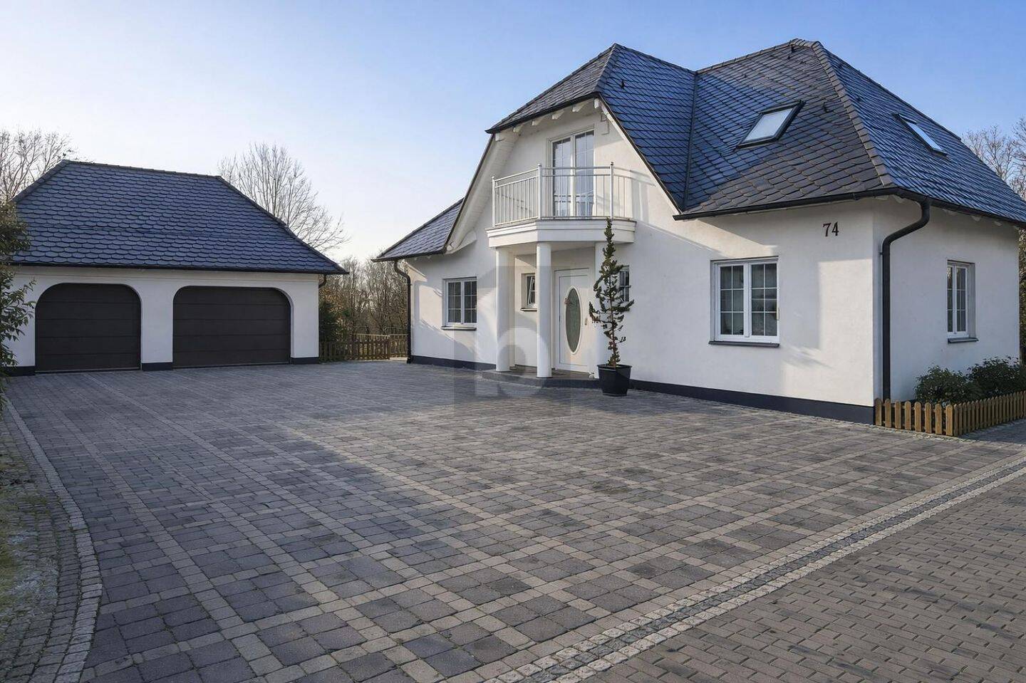 SEHR GROßER FAMILIENTRAUM IN SEENÄHE – Hennigsdorf – Bild 1 von 5