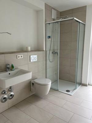 ***ERFOLGREICH VERKAUFT***BEZUGSFREIE 2 Zimmer + WINTERGARTEN + Balkon mit NEUER EINBAUKÜCHE in TOP-LAGE*** – 50678 Köln – Vorschaubild 8