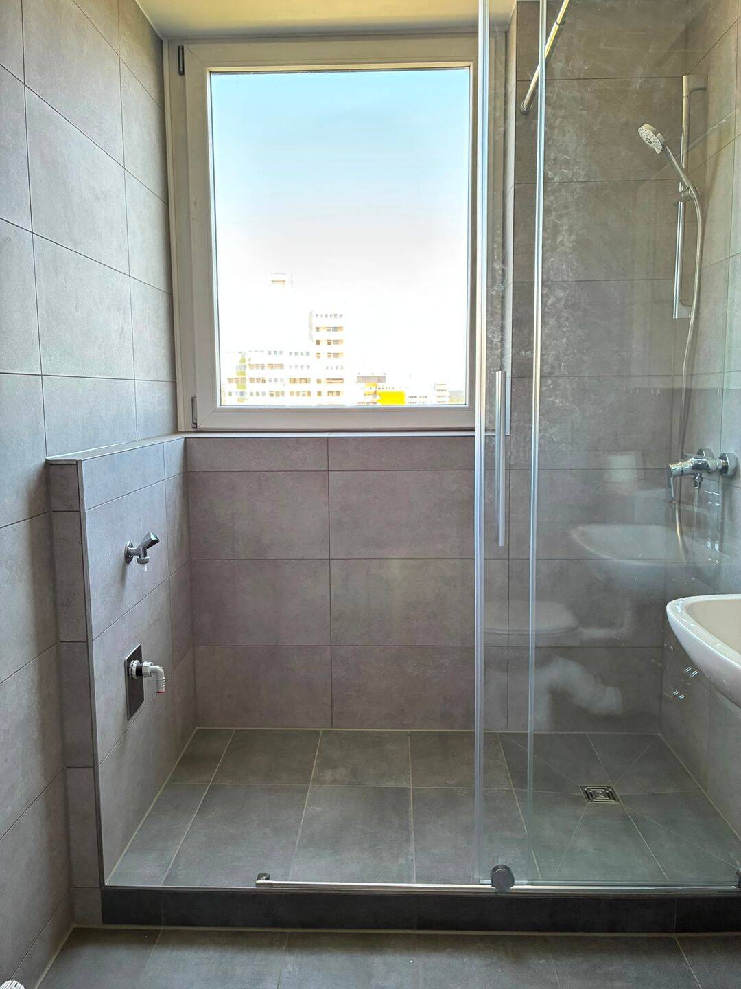 50m² Wohnung, Erstbezug nach Badsanierung mit bester Aussicht – Erlangen – Vorschaubild 5