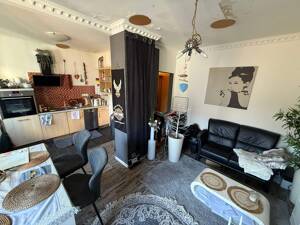 Leerstehendes Ein-Zweifamilienhaus mit Ausbaureserve in Buntentor - Bremen – 28201 Bremen – Vorschaubild 8