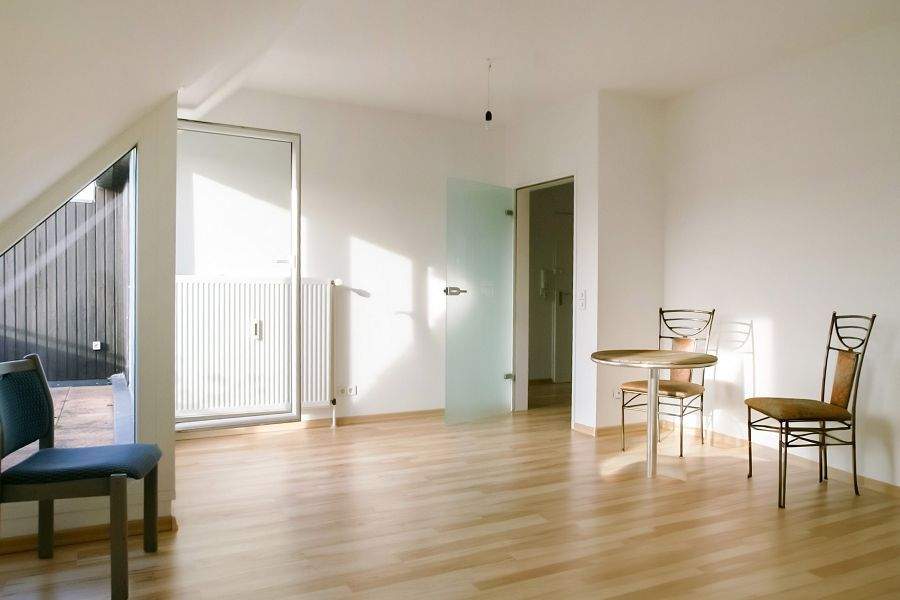 Hannover - Wettbergen: Charmante 2-Zimmer-Eigentumswohnung mit Balkon! – Hannover – Bild 1 von 6