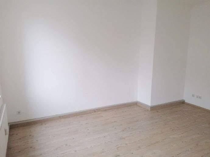 !! 4-Zimmer-Maisonettewohnung mit 2 Bädern und 2 Balkonen !! – Chemnitz – Vorschaubild 6