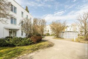 Ab sofort bezugsfrei: Attraktive Erdgeschosswohnung mit Südterrasse und Hobbyraum – 81927 München – Vorschaubild 3