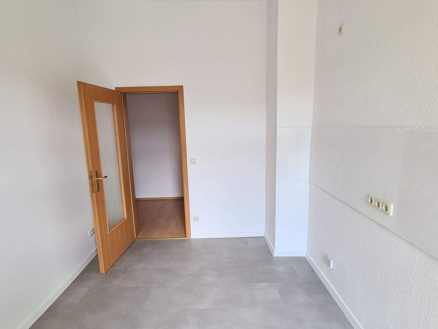 Charmante 3-Zimmer-Wohnung in Chemnitz mit Balkon – Chemnitz – Vorschaubild 5
