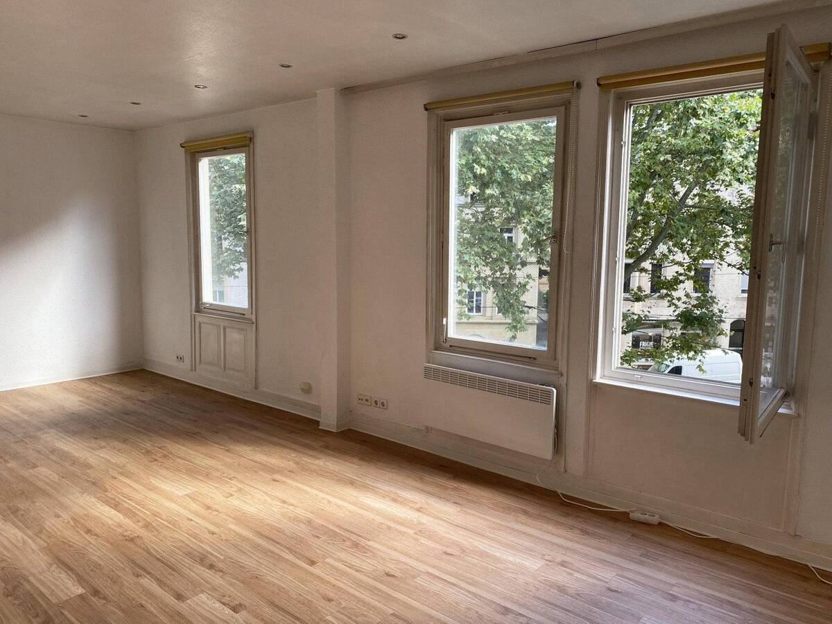 1-Zimmer Altbau-Apartment in bester Citylage - Provisionsfrei – 70180 Stuttgart – Bild 1 von 7
