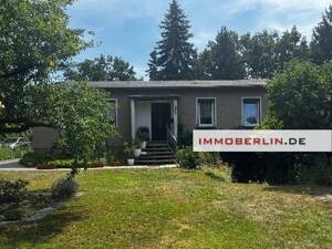 IMMOBERLIN.DE - Charmanter Bungalow mit traumhaftem Westgarten & Garagen – 12683 Berlin – Vorschaubild 2