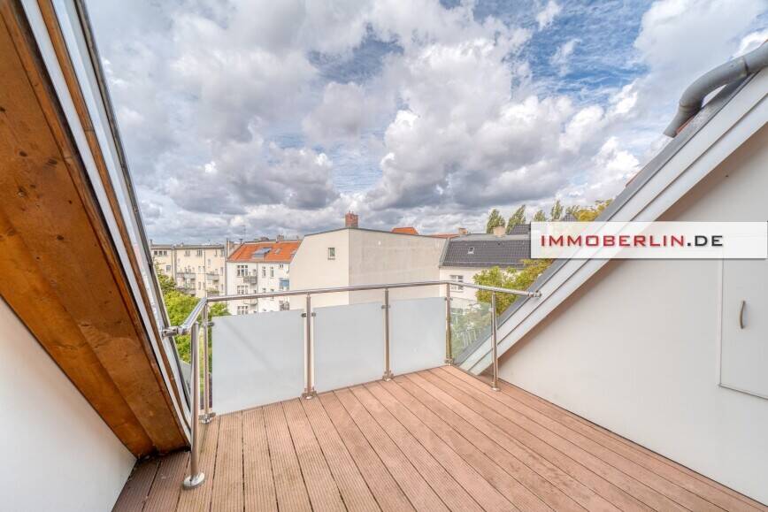 IMMOBERLIN.DE - Große 3-Zimmer-Wohnung mit hellem Ambiente, Sonnenterrasse und Teilungsoption – Berlin – Vorschaubild 4