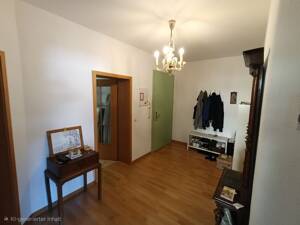 3-Zimmer-Wohnung mit großem Balkon und Blick ins Grüne - Kapitalanlage mit Perspektive – 1257 Dresden – Vorschaubild 3