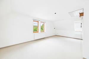 Großzügiges Familienhaus mit Gartenidylle und Einliegerwohnung – 86199 Augsburg – Vorschaubild 7