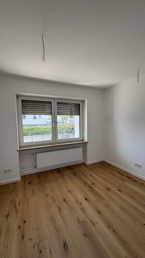 Komplett saniert: 3 Zimmer, Echtholzparkett, großer Balkon, Wärmempumpe - provisionsfrei – 85356 Freising – Vorschaubild 6